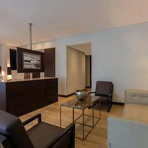 Airport By Ihg Hotel Bogotá